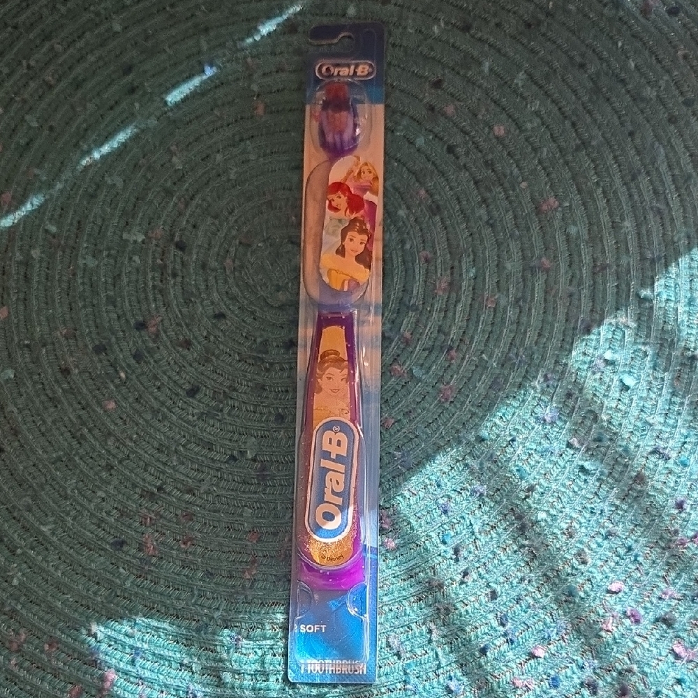 Oral-B Kids Princess Toothbrush - Purple